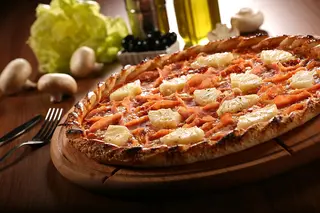 Pizza Hawai mare