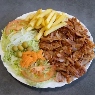 Plato Kebab de Carne con Ensalada Y Arroz