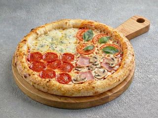 Піца 4 сезони 40 см (740g)