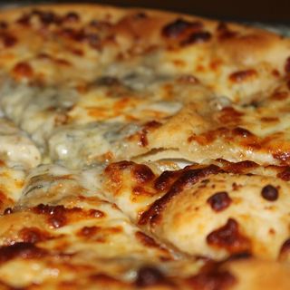 PIZZA GORGONZOLA (33 Cm.)