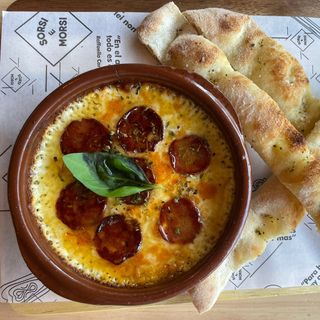 Provola alla zucca e salame