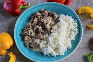 Бефстроганов с грибами (400 гр.)