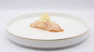 211. Nigiri sake flame kataifi - 2 pezzi