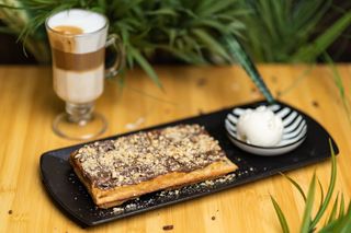 Гофрети с нутела и лешници