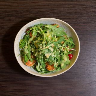 Салат з креветками, шпинатом, Руколою та овочами (200г)