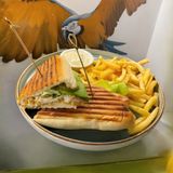 Sendvič s hrskavom piletinom 350 g