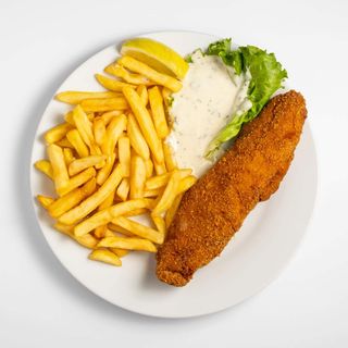 Pohana pileća prsa punjena pršutom i sirom