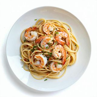 Spaghetti saltato con gamberi