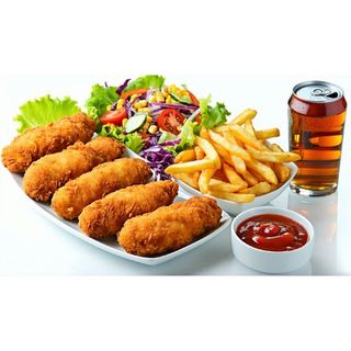 Plato croquetas + patata + ensalada + bebida