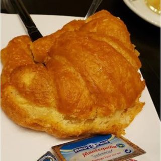 Croissant De Mantequilla