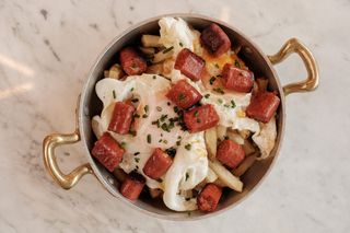 Nuestros Huevos Rotos Con Chistorras