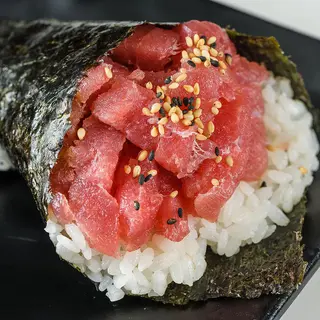 127 - Temaki spicy tuna