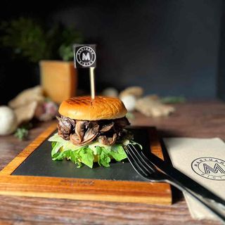 Salteado De Setas En Pan Brioche