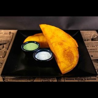 Empanada Dominó