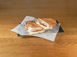 Cotto, Philadelphia e pomodori secchi - media