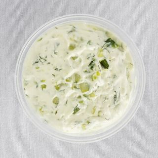 Салата Снежанка (100г)