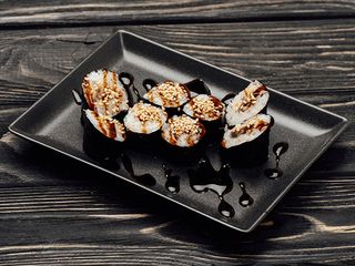 Макі з вугрем (120g)