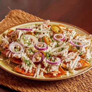 Chilaquiles con Cochinita Pibil 