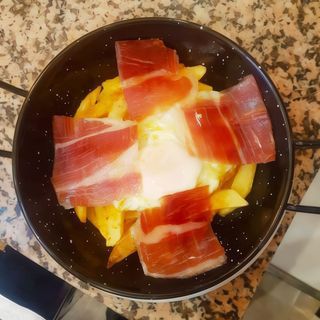 Huevos Rotos Con Jamón