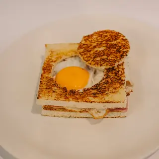 Sándwich Mixto Con Huevo