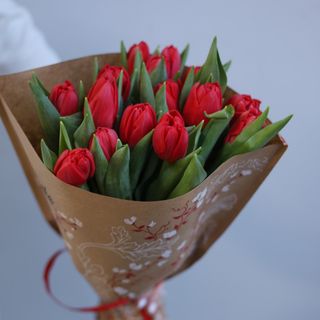 Bukiet z 15 czerwonych tulipanów