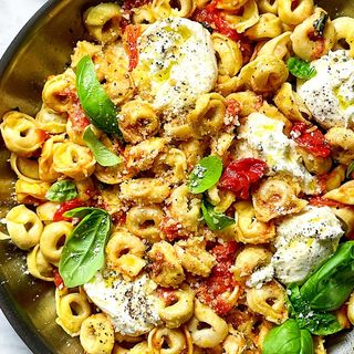 Tonnarelli Tortellini with burrata