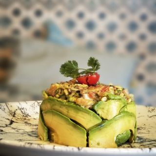 Tartar De Salmón Y Aguacate