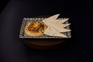 Hummus cu pui / vită-curcan