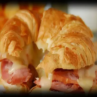Croissant ham and cheese