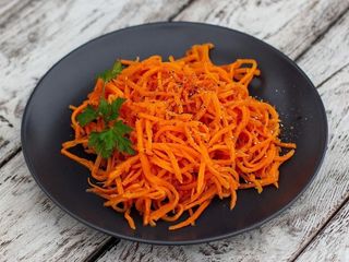 /Морква по-корейськи 100г (100g)