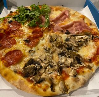 Pizza Quattro Stagioni Ø32cm Mica