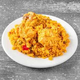 Paella con pollo