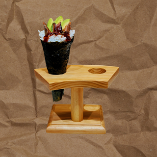 120. Temaki De Anguila Con Aguacate (1 Pza.)