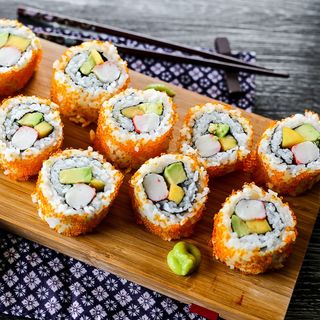 1/2   CALIFORNIAN   EBI TEMPURA (4 UDS)