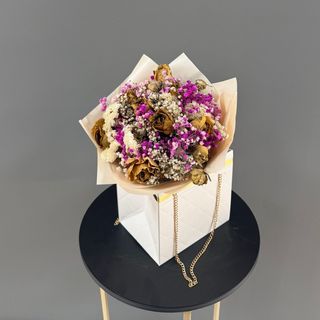 Ramo de flores con caja 