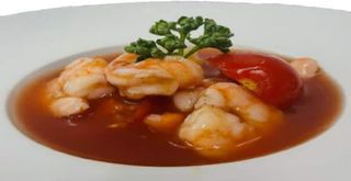 Insalata con Gamberi in Salsa Speciale