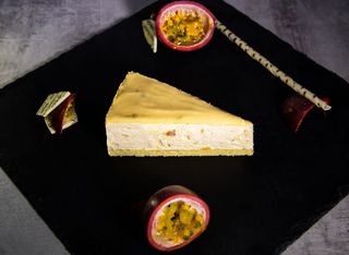 Semifreddo mango și fructul pasiunii