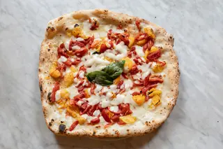 Pizza Vesuvio