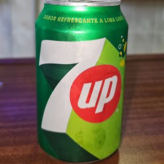 7up 330ml.