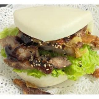184. Pan Bao Pato De Tokio