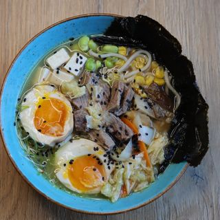 Ramen wieprzowy z kimchi mały