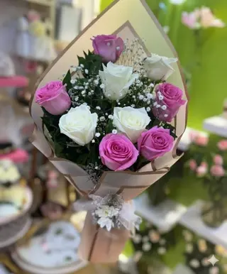 Bouqeut Blanc Et Rose