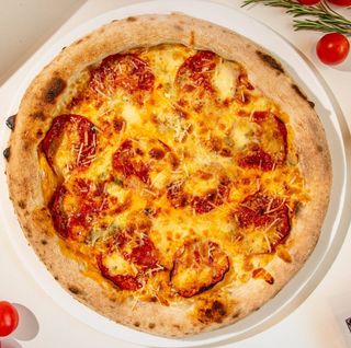 Pizza Salami e Gorgonzola