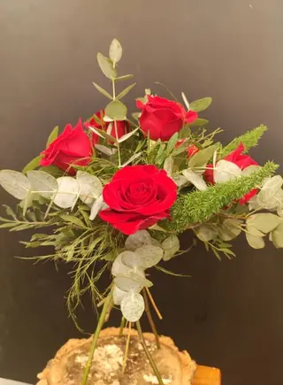 Media Docena Rosas Rojas