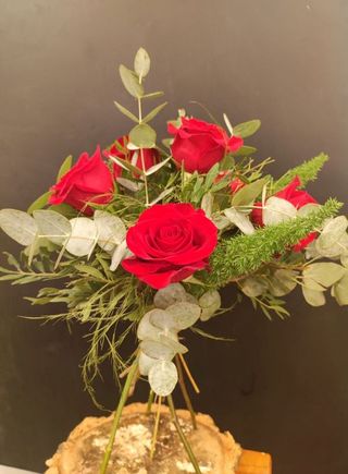 Media Docena Rosas Rojas