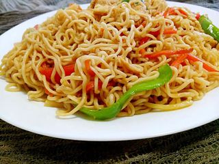 Tallarines Fritos Con Gambas