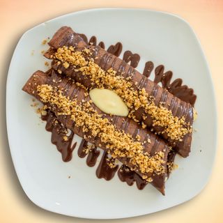 Čokoladna palačinka Nutella i lješnjaci