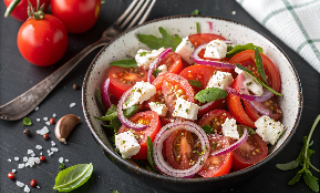 NEW!  Salată De Rosii