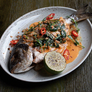 Дорадо в соусі том-ям(1шт.)