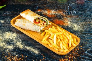 ქათმის ვრაპი კარტოფილის გარნირით